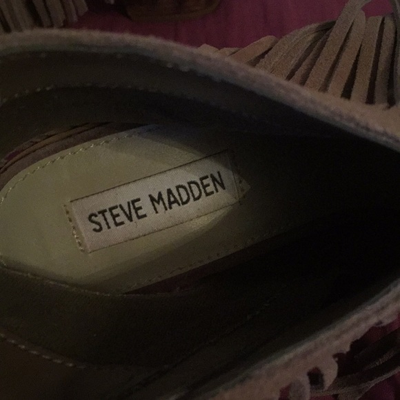 Steve Madden Booties - Picture 5 of 8